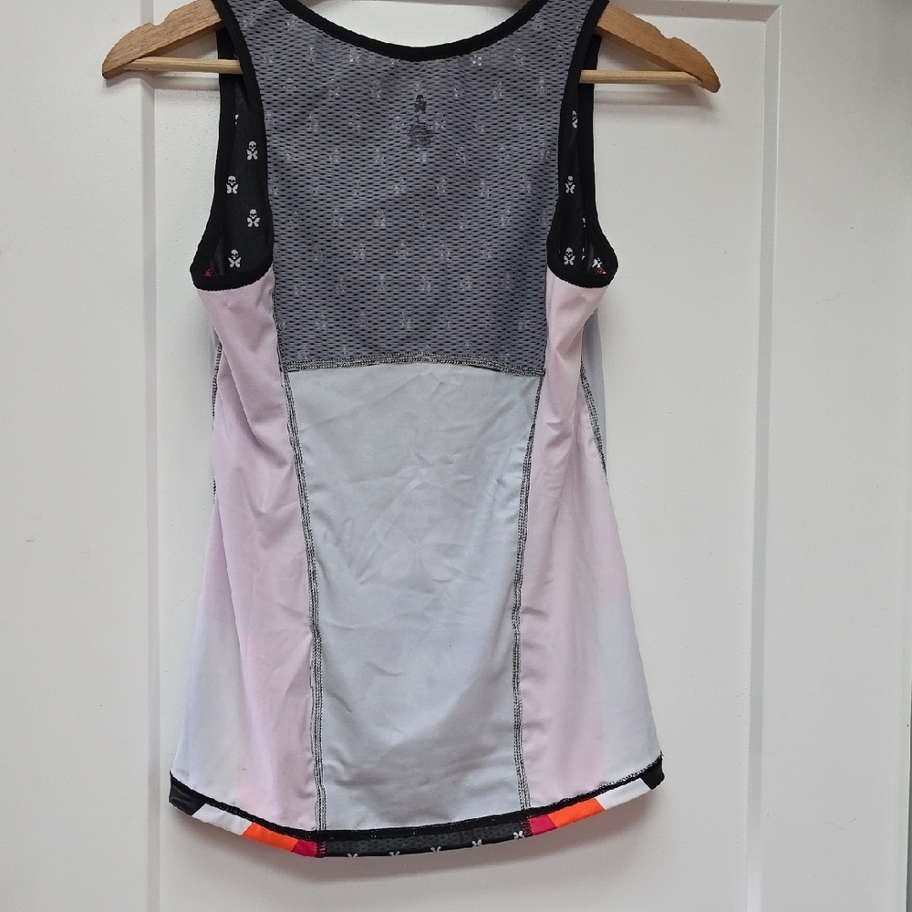 Betty Designs - Picture 12 of 12